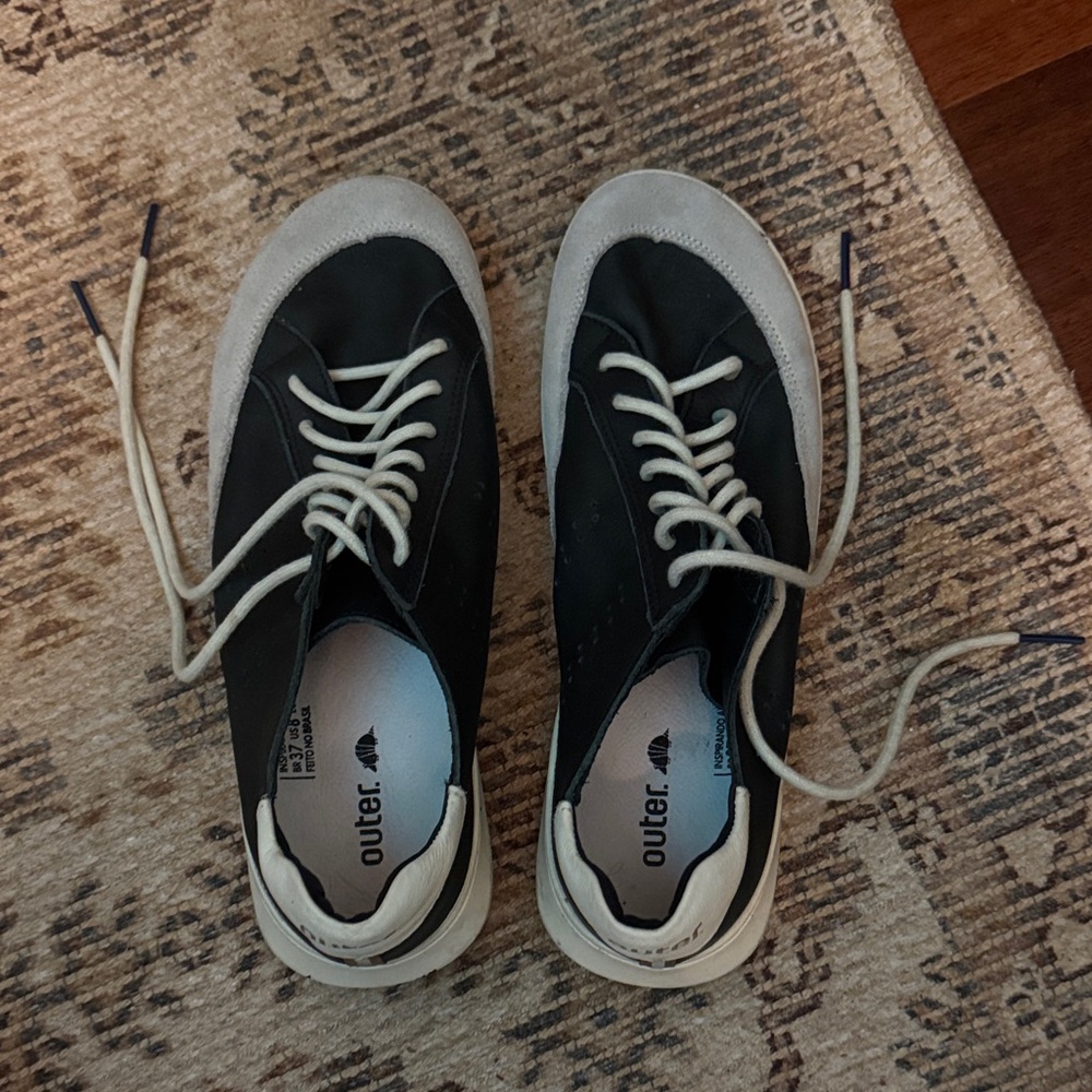 Outer. Women’s Sneakers - Size 8